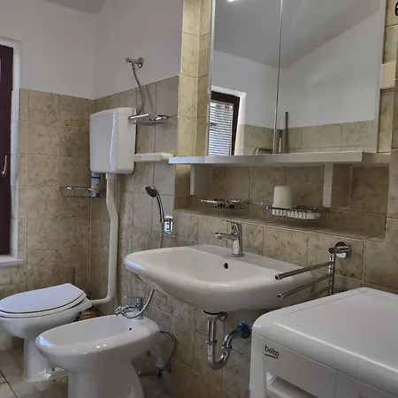 Egidio Gigi Bellich Family Apartman *